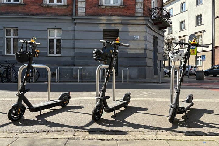 Krakow: Rent Electric Scooter Segway