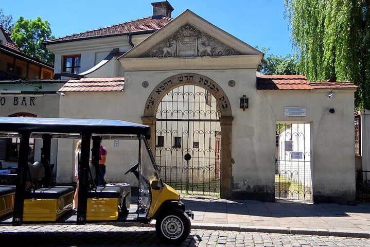 Krakow Electric Golf Buggy Tour with Hotel Pickup