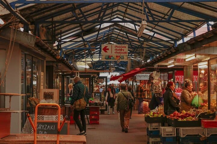 Walking Guided Tour with Street Food in Krakow