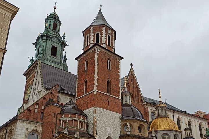 Explore Wawel Cathedral