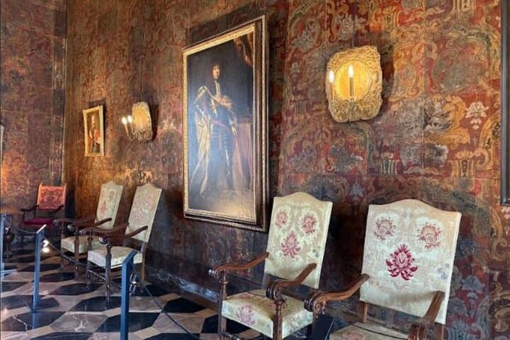 Krakow: Wawel Castle, Cathedral, Rynek Underground & Lunch