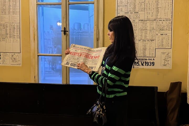 Krakow: Private Schindler's Factory & Ghetto Guided Tour