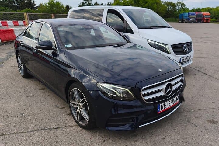 Private Warsaw Chopin Airport Transfer