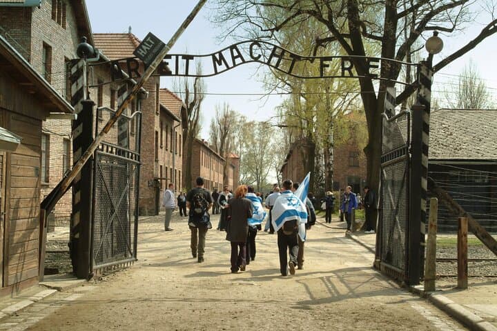 See the Best of Krakow, Wieliczka & Auschwitz in 3 Days