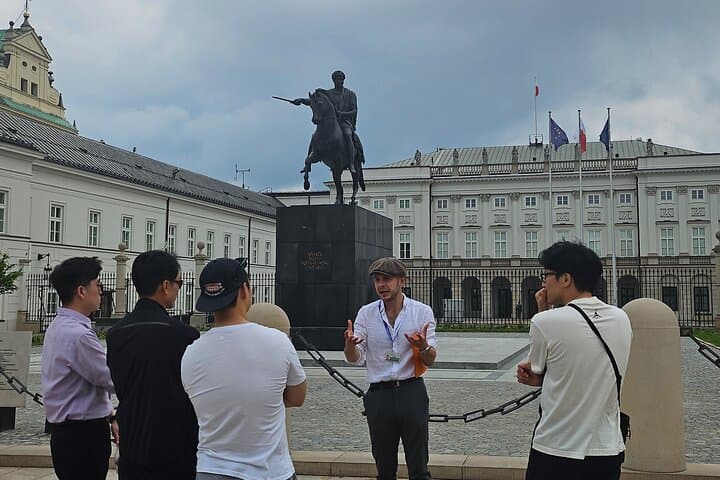 Private Warsaw Old Town & Royal Route Walking Tour – Bestseller