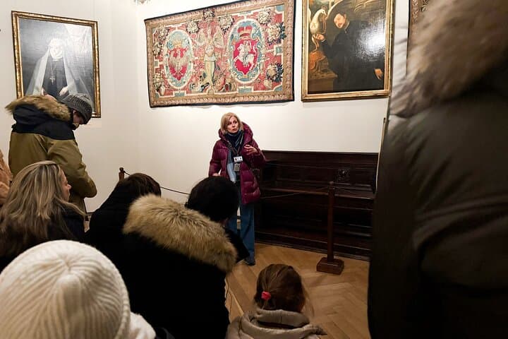 Wawel Castle and Cathedral Guided Walking Tour in Kraków