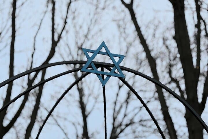Jewish Quarter Kazimierz Guided Walking Tour in Krakow