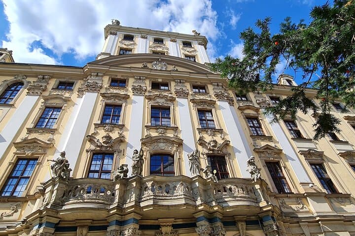 Wrocław for seniors, sightseeing of the city with 3 entry tickets