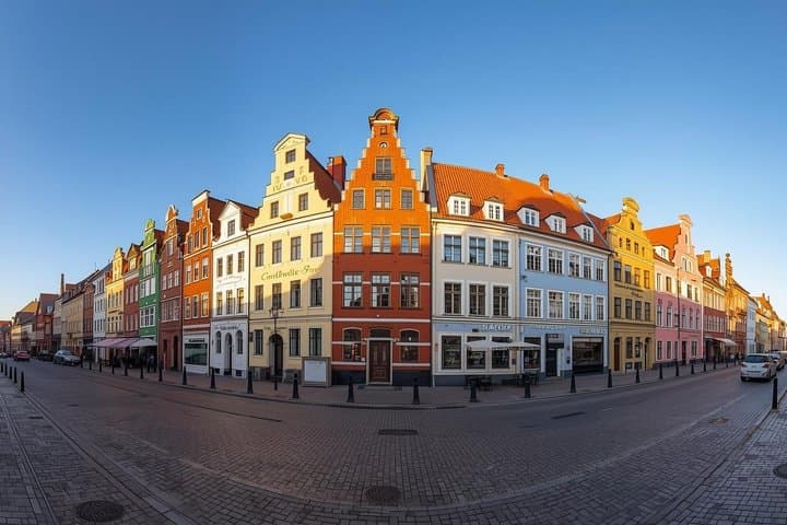 Gdansk Must-See Private Walking Tour With A Guide