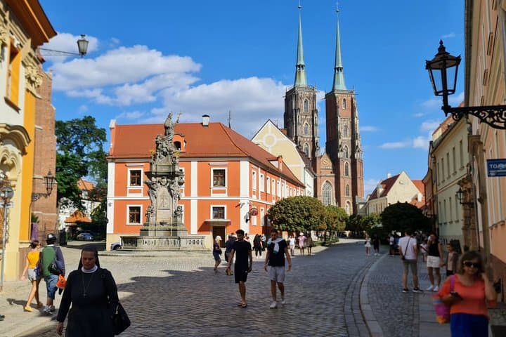 Wroclaw Private Guided Tour SHORT AND PROFESSIONAL. 2 pcs., 1 - 9 pers.