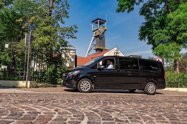 Krakow Car and Walking Tour Experience