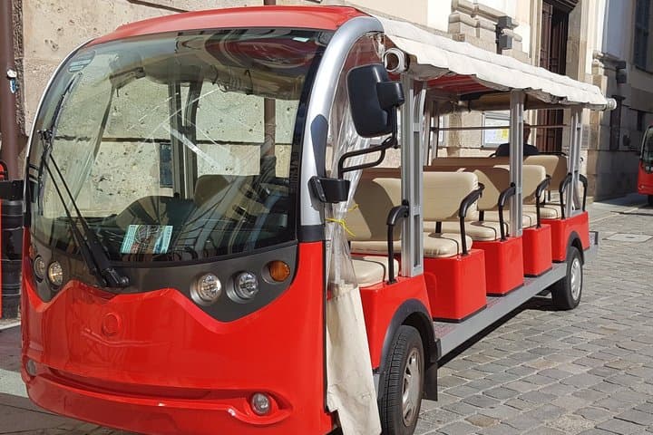 Wroclaw tour, licensed guide + electric car, 2h, gr. 13-15 people