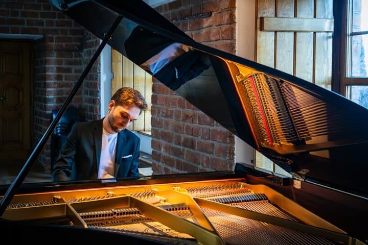 Everyday Chopin Concert at the Royal Castle Complex at 7 PM