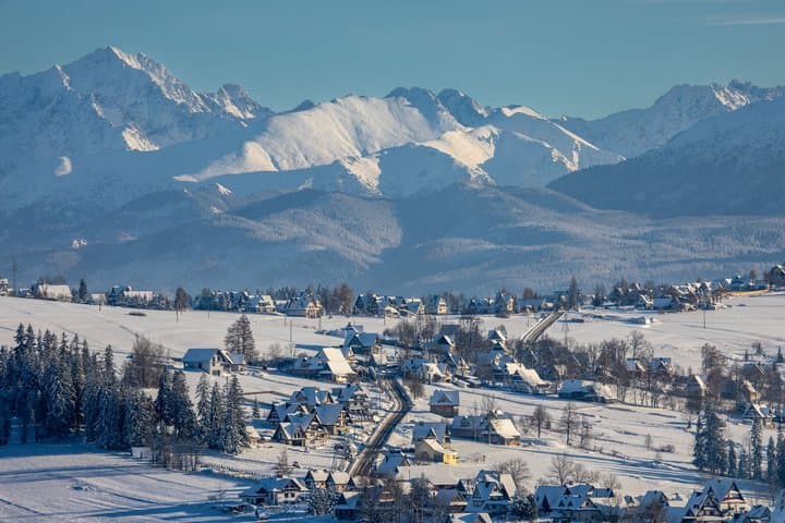 Krakow: Zakopane Tour with Hot Springs, Cable Car & Local Tasting