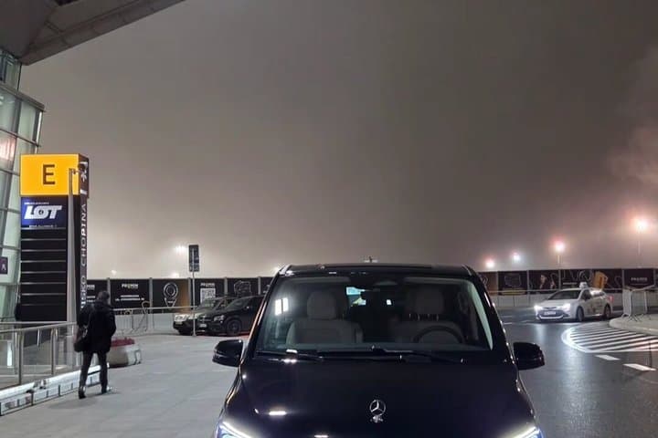 Warsaw City and Airport Private Transfer via Mercedes V Class