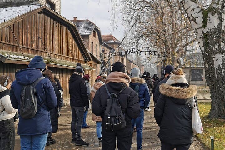 Auschwitz Birkenau Tour with Transfer and Tickets From Krakow