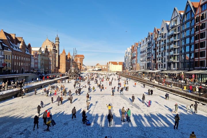Warsaw to Gdansk or Gdansk to Warsaw private transfer