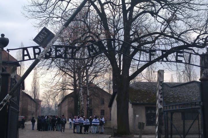 Auschwitz Birkenau Guided Tour with Hotel Pickup Krakow