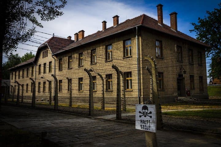 Private Guided Tour to Auschwitz Birkenau from Krakow