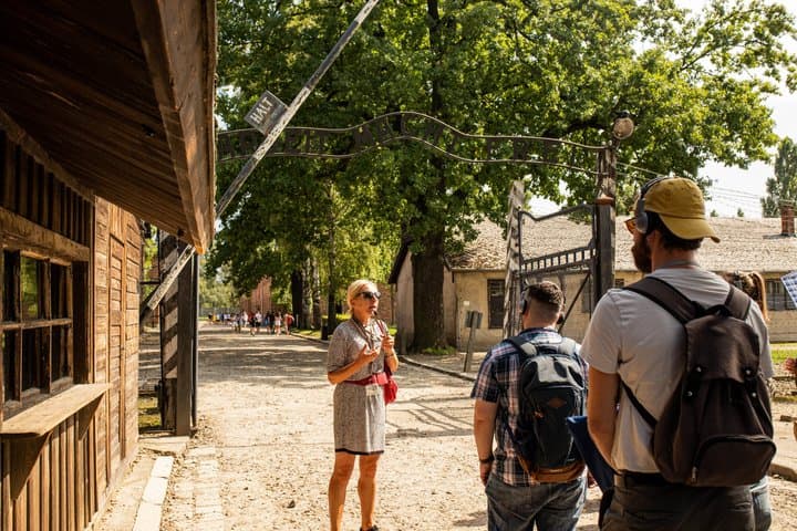Auschwitz-Birkenau Guided Full-Day Tour from Krakow with Private Transport