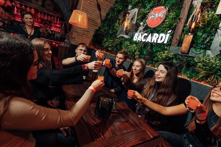 Gdansk Daytime Pub Crawl with Drinks and Local Guide