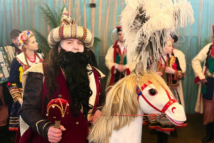 Taste and Folk Show Kraków City Center Experience