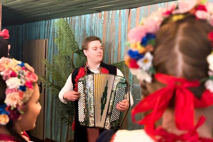 Kraków Folk Fiesta Music, Dance and Dinner – City Center