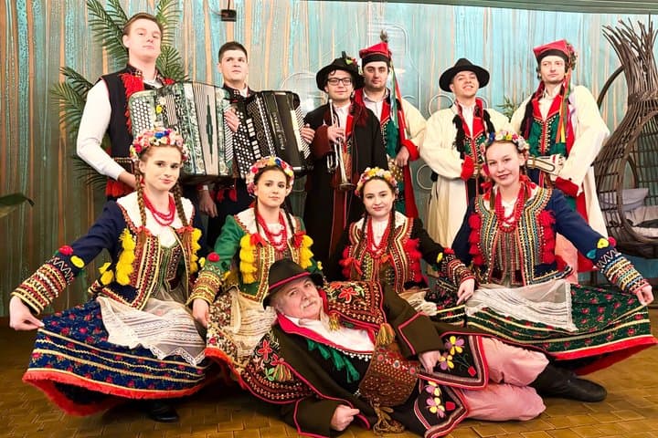 Kraków Folk Fiesta Music, Dance and Dinner – City Center