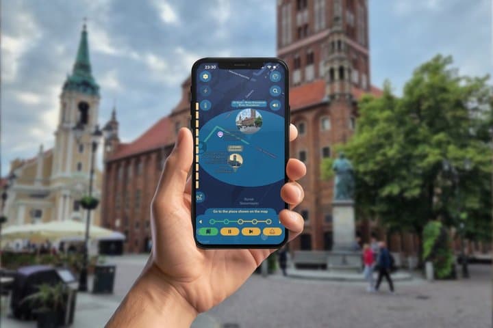 Torun and Young Copernicus GPS App Walking Tour Mobile Game