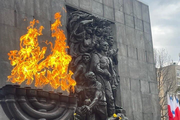 Group Tour: Warsaw Ghetto and Old Town 2-Hour Walking Tour