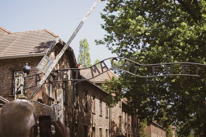 Auschwitz Birkenau and Wieliczka Salt Mine Full Day Tour