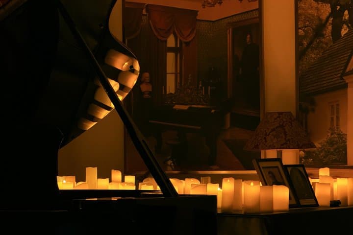Queen Best Hits Candlelight Concert in Krakow at Chopin Gallery