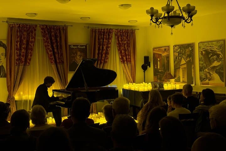 Chopin Candlelight Concert with Wine in Krakow