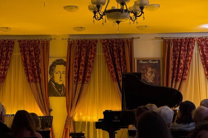 Chopin Candlelight Concert with Wine in Krakow