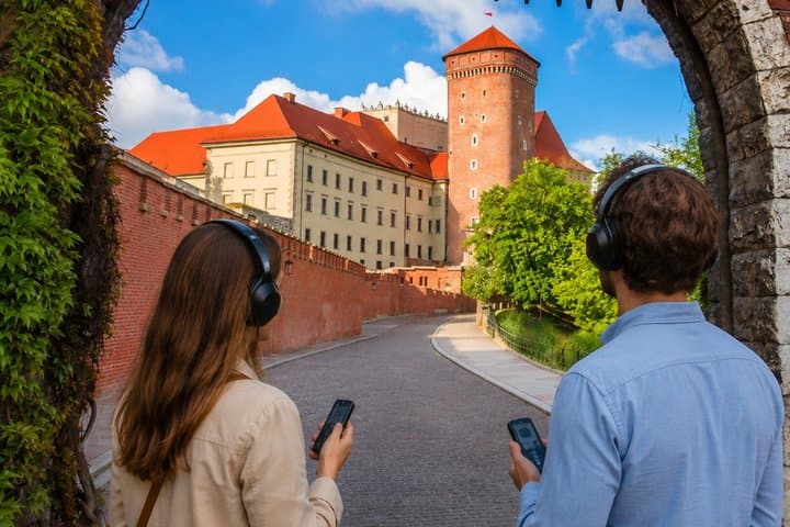 Krakow: Wawel Hill Audio Guided Tour