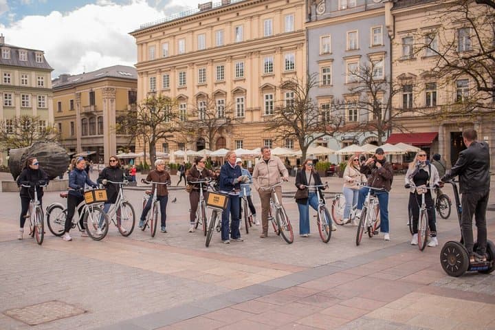 Krakow: Discover the Jewish Quarter with a Bike Tour