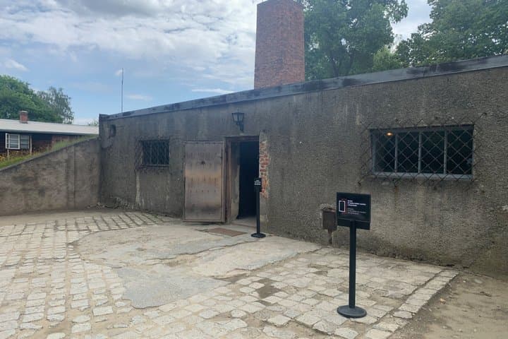 Auschwitz Birkenau guided tour from Krakow/Tickets/Private car
