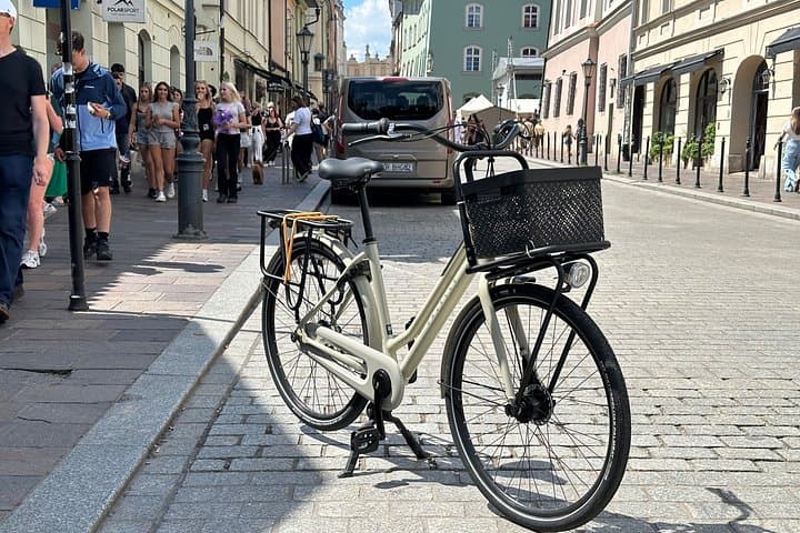Krakow Full Day Bike and E-Bike Rental with City Routes and Tips