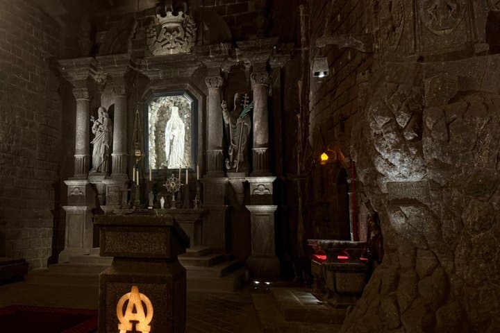 Krakow: Wieliczka Salt Mine Guided Tour