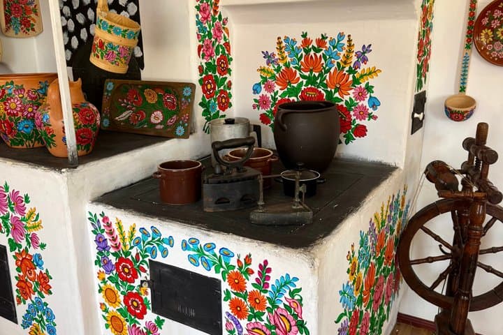 Full-Day Zalipie Painted Village Guided Tour