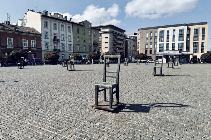 Wieliczka SaltMine and Schindler’s Krakow Walking Tour with Lunch