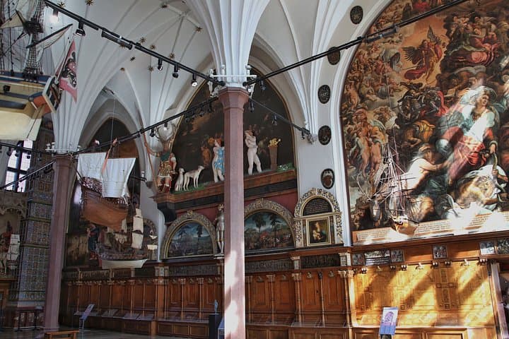 Authentic Gdansk Heritage Sky High Toast and Fine Dining