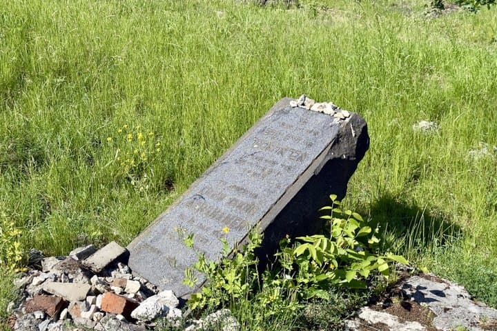 2-Hour Guided Tour in Kraków-Płaszów Concentration Camp