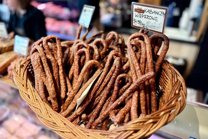 Kraków: Kazimierz Food Market Tour & Communist Bar Tasting