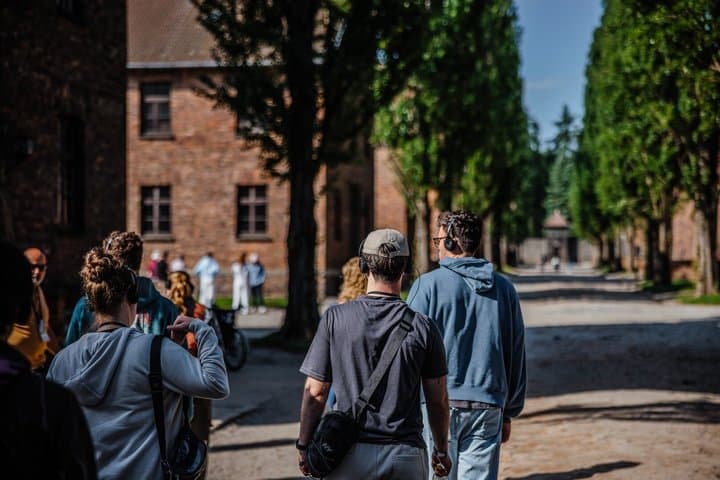 Auschwitz Birkenau Guided Tour Transport from Krakow