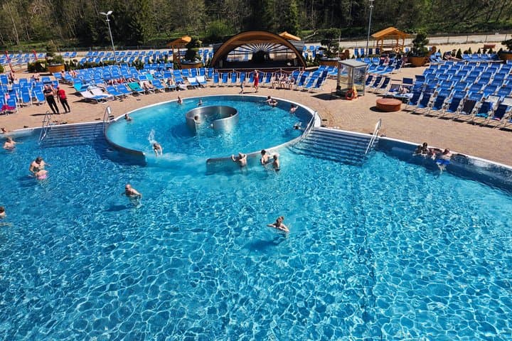 Zakopane and Thermal Baths Tour from Krakow with Pickup