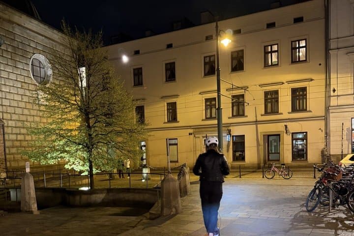 Kraków Guided E-Scooter Tour with Polish Food Tasting