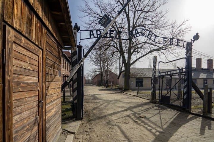 Auschwitz Birkenau Guided Tour with Meeting Point Pickup