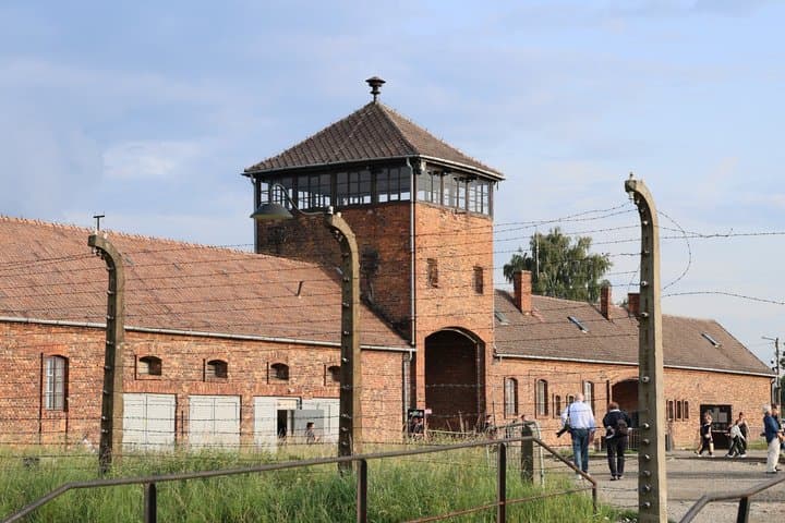 Minivan Tour in Shared Krakow Experience