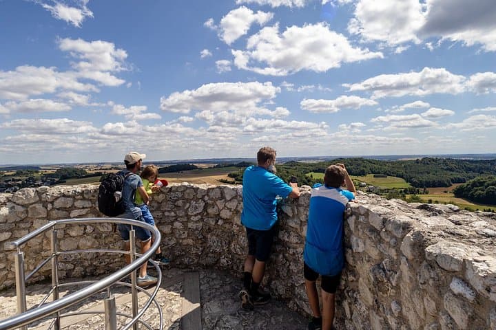 Eagle's Nests & Polish Sahara: Private SUV Day Trip from Krakow